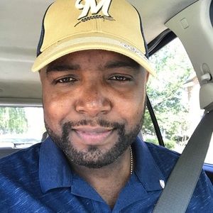 Meet your Posher, Gregorio